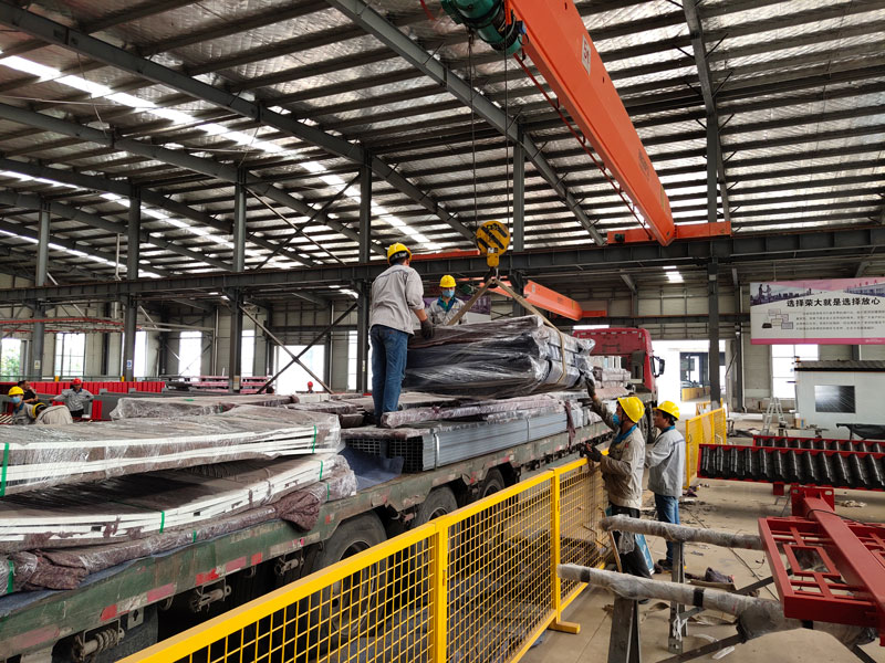 榮大發往山東停車棚發貨記錄