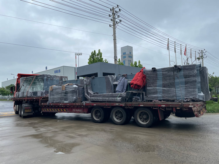 鹽城現(xiàn)代候車亭發(fā)貨案例第二批